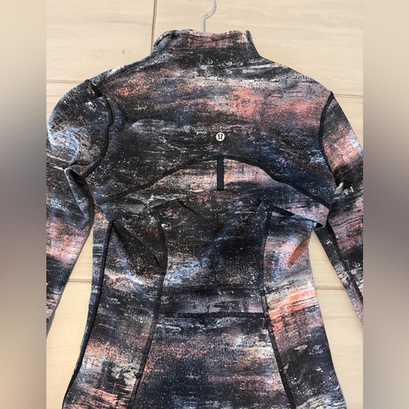 Lululemon Define Jacket - Picture 4 of 4